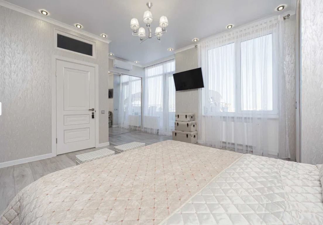 продажа трехкомнатной квартиры номер A-167325 в Приморском районе, фото номер 18